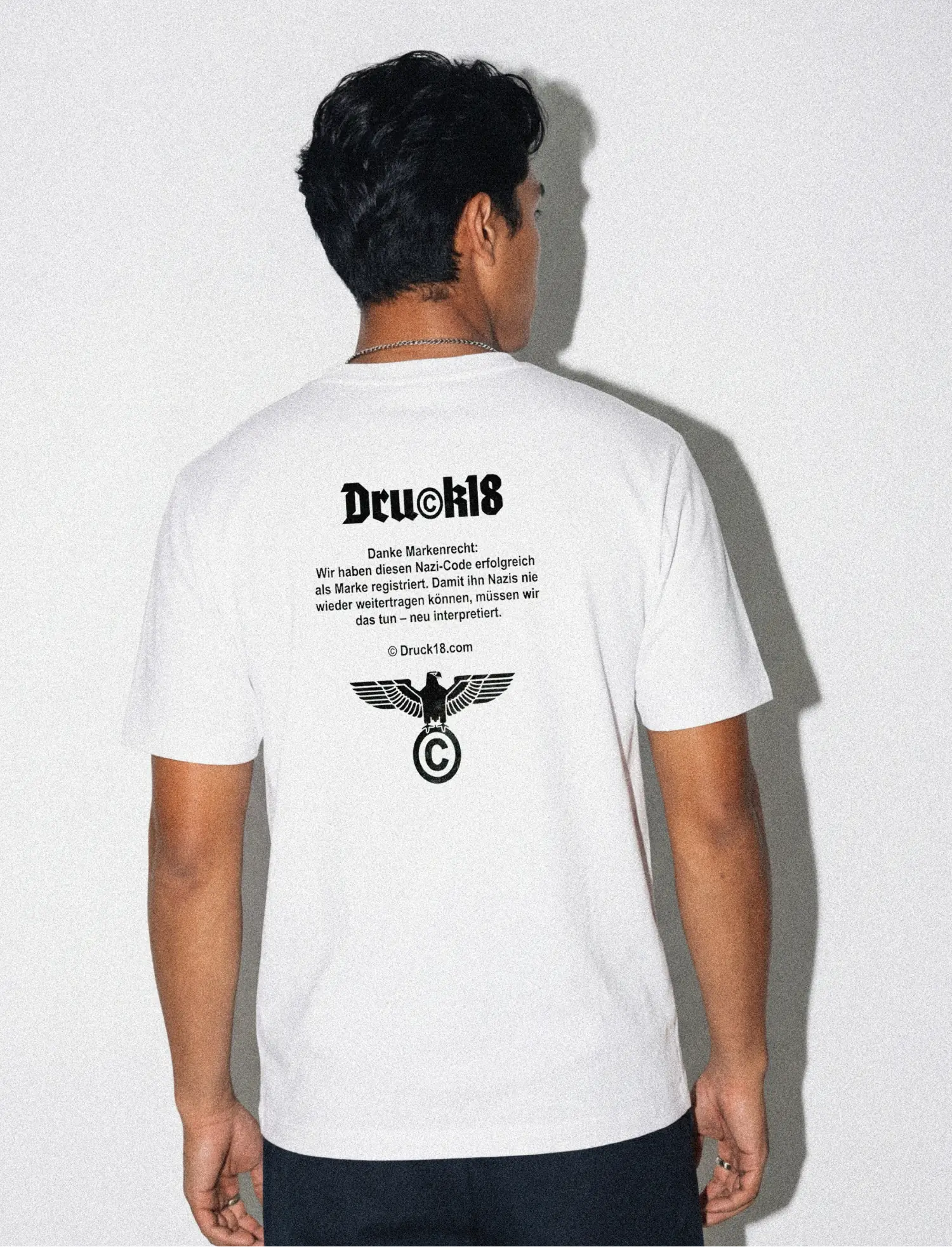 Druck18 "Kauft nicht bei Nazis" T-Shirt - Image 4